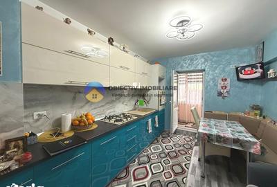 Apartament cu 4 camere decomandat în Săvinești - 6