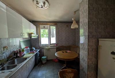 Apartament cu 3 camere decomandat în Central - 8