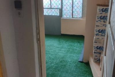 Casa caramida, cu curte, zona centru - 12