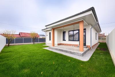 Casă parter 4 camere, acces asfalt + canalizare, apă, gaz, curent în Crevedia - 6