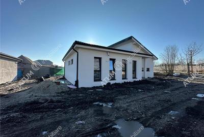 Casă individuală cu 4 camere cu Canalizare în Șura Mică - 2