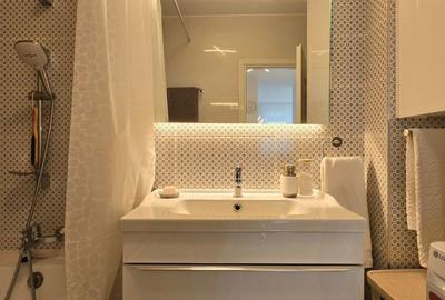 Apartament cu 3 camere decomandat în Decebal