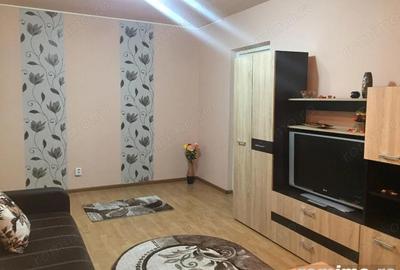 Apartament cu 2 camere decomandat în Panduri