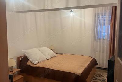 Spațiu comercial, de 55 mp, în Central - 4