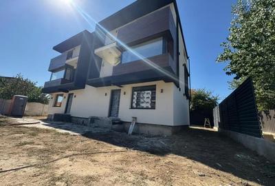 Casă cu 4 camere în Berceni