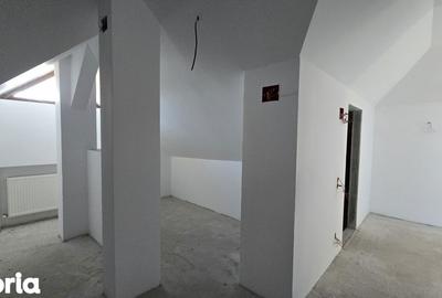 Casă cu 7 camere cu Canalizare în Ciolpani - 6