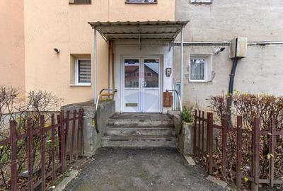 COMISION 0%| DE VANZARE| APARTAMENT 2 CAMERE| DECOMANDAT| ETAJ 1/4 - 3