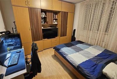 Garsonieră decomandată în Județean