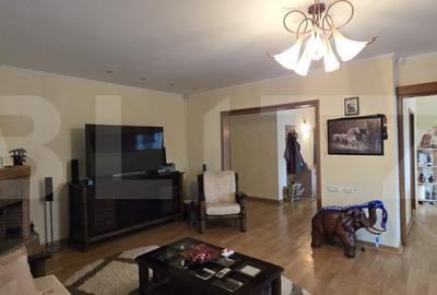 Casă cu 4 camere cu Teren 1674 Mp în Central - 12