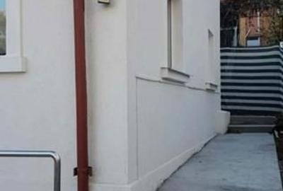 Casă cu 4 camere decomandat cu Teren 196 Mp în Copou