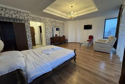 Casă cu 8 camere cu Teren 220 Mp în Central - 4