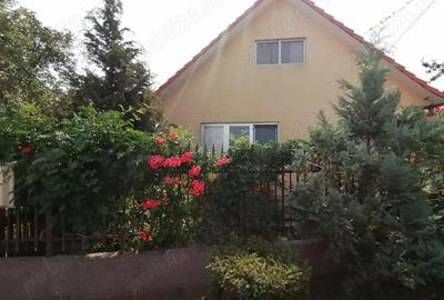 Vand casa 4 camere, Loc. Petelea, la 5,5 km de Reghin, Mures