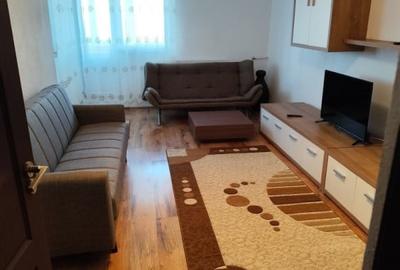 Apartament cu 3 camere decomandat în Faleza Nord
