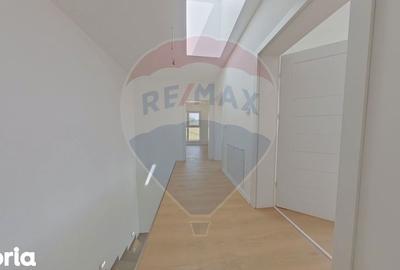 Casă cu 5 camere cu Teren 276 Mp în Dâmbul Rotund - 3