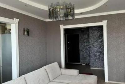 Apartament cu 3 camere de vanzare in zona Stefan Cel Mare - 2