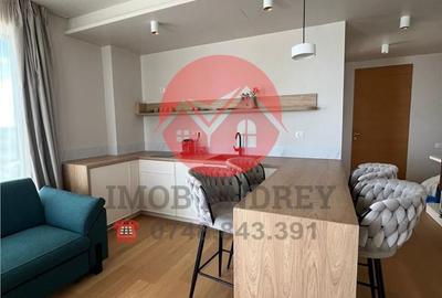 Apartament cu 3 camere decomandat în Central - 1