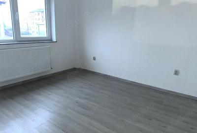 Apartament cu 3 camere decomandat în Central - 4