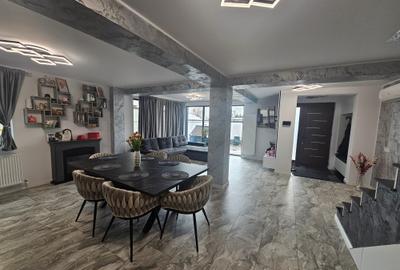 Casă cu 4 camere cu Canalizare în Exterior Nord - 1