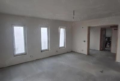 Casă cu Teren 2860 Mp în Țigănași - 1