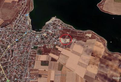 Teren de 740 mp, în Central