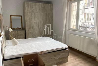 Apartament cu 3 camere decomandat în 7 Noiembrie - 7