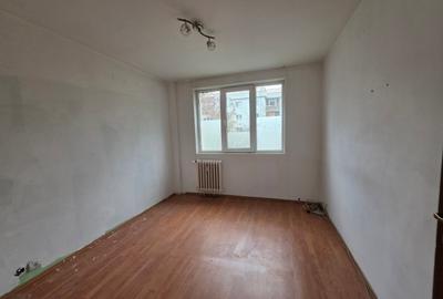 Jean Steriadi intersectie Theodor  Pallady, 5 minute metrou 1 Decembrie 1918 - 2