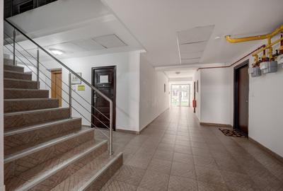 Apartament cu 3 camere decomandat, mobilat în Exterior Nord - 54