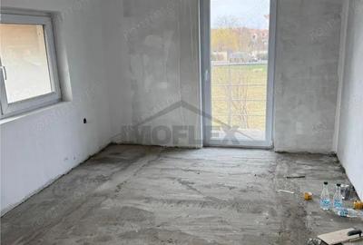 Casă cu Teren 319 Mp în Central - 8