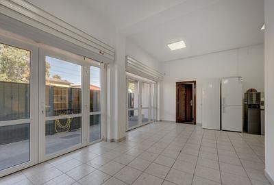 SI CASA SI AFACERE totul sub acela?i acoperi? in Sector... - 5