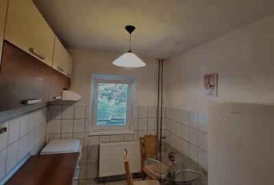 Apartament cu 3 camere decomandat în Aradului - 4