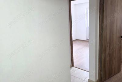Apartament cu 3 camere decomandat în Eremia - 2