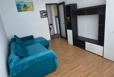 Garsonieră decomandată în Noua