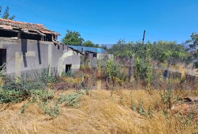 Teren Construcții intravilan de 1000 mp, în Cucueți - 3