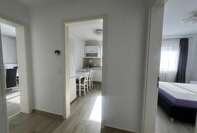 Apartament cu 2 camere decomandat, mobilat în Tractorul - 6