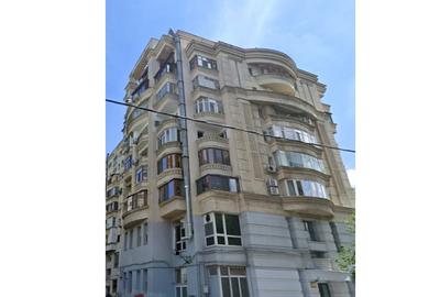 Apartament cu 4 camere decomandat în Unirii - 2