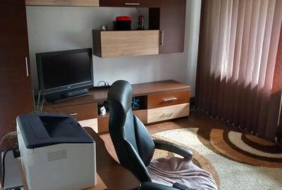 Inchiriez apartament cu doua camere - 2