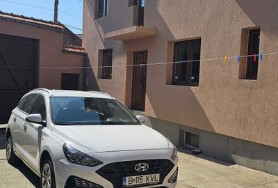 Casă cu 4 camere în Rășinari - 7
