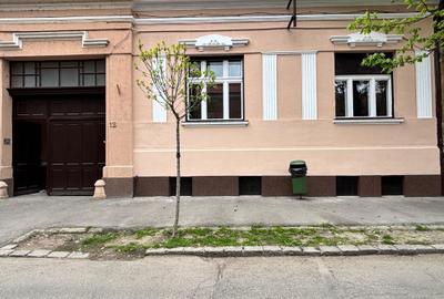 Casă cu 4 camere în Exterior Vest - 2