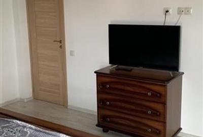 Apartament cu 3 camere semidecomandat, mobilat în Florești - 8