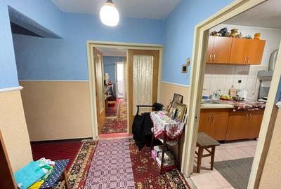 Apartament 3 camere+boxa-bloc 1989-Centru-Targu Cucu - 4