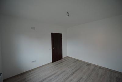 Duplex cu 3 camere cu Canalizare în Moșnița Nouă - 5