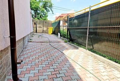 Casă individuală cu 4 camere cu Canalizare în Central - 4
