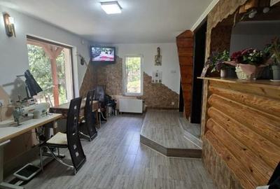 Casă cu 4 camere cu Teren 1600 Mp în Central - 18
