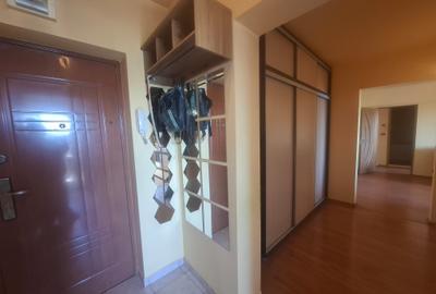 Apartament cu 3 camere semidecomandat în Rahova - 32