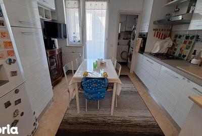Apartament cu 4 camere decomandat în Gării - 3