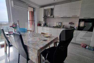 Apartament cu 3 camere decomandat în Soarelui - 2