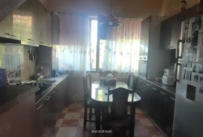 Casă cu 5 camere în Lipovei - 8