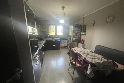 Casă cu 5 camere cu Teren 500 Mp în Șimnicu de Sus - 9