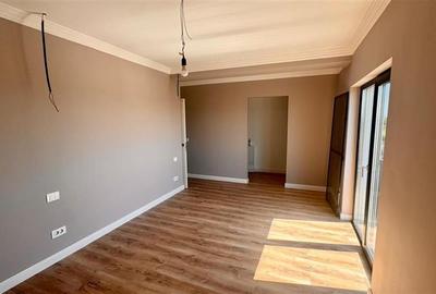 Casa tip duplex cu panorama superba asupra lacului Rediu - 10