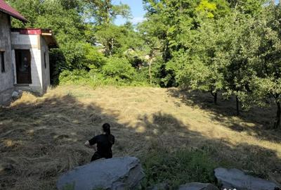 Teren de 157 mp, în Central - 10